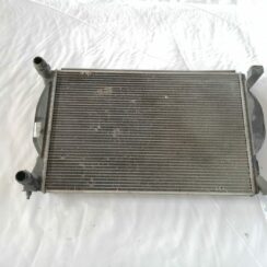 Dzesēšanas radiators priekš AUDI A4 2001 SEDAN