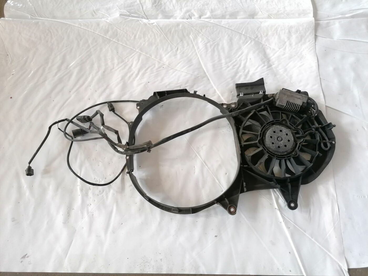 Dzesēšanas radiatora ventilators priekš AUDI A4 2001 SEDAN
