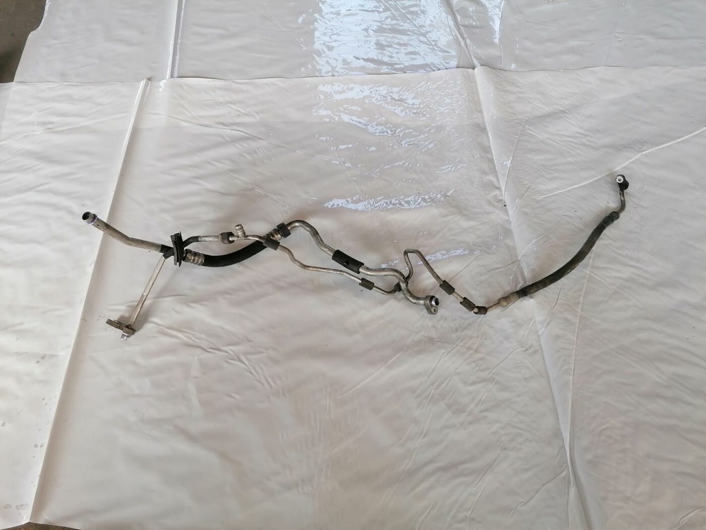 Gaisa kondicioniera galvenā caurule priekš AUDI A4 2001 SEDAN