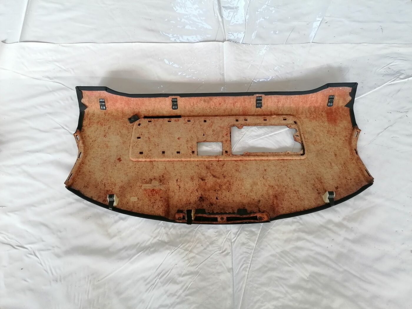 Bagāžnieka nodalījuma plaukts priekš AUDI A4 2001 SEDAN 4 Bagāžnieka nodalījuma plaukts priekš AUDI A4 2001 SEDAN