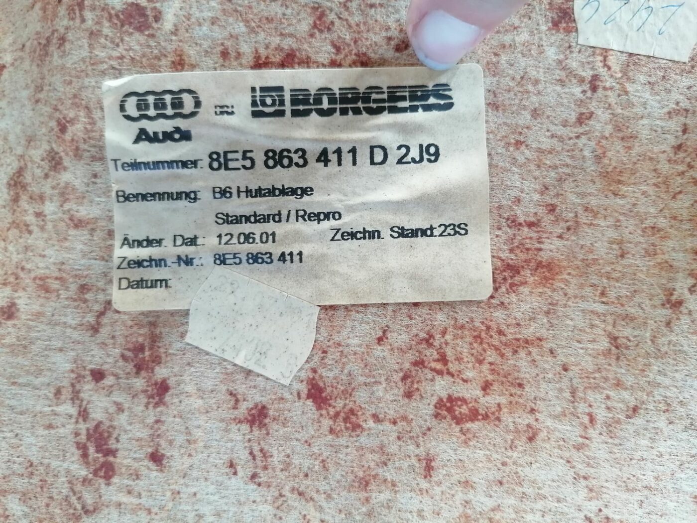 Bagāžnieka nodalījuma plaukts priekš AUDI A4 2001 SEDAN 3 Bagāžnieka nodalījuma plaukts priekš AUDI A4 2001 SEDAN