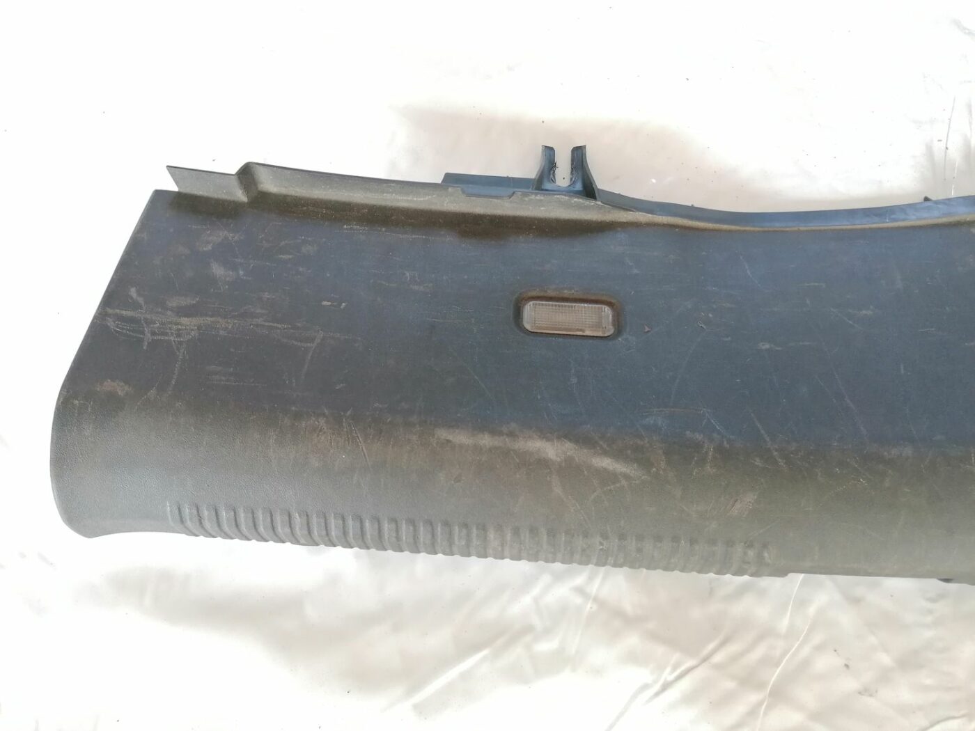 Bagažnieka nodalījuma sliekšņa uzlika priekš AUDI A4 2001 SEDAN 6 Bagažnieka nodalījuma sliekšņa uzlika priekš AUDI A4 2001 SEDAN