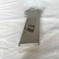 Vidējas salona statnes apdare priekš AUDI A4 2001 SEDAN