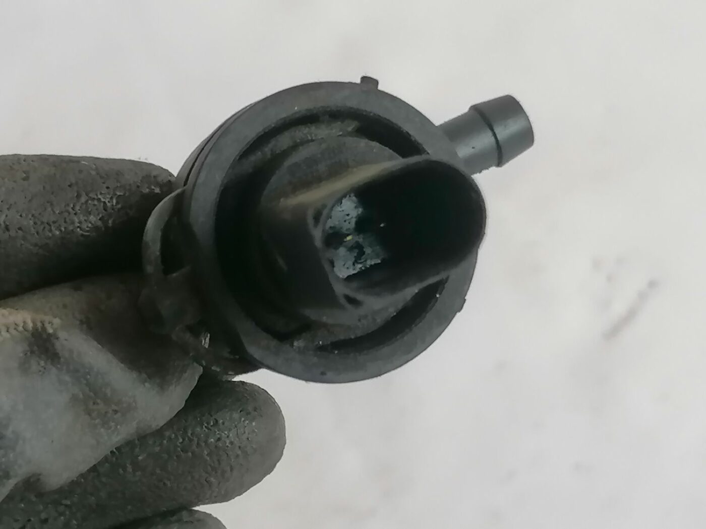 Degvielas temperatūras sensors priekš AUDI A4 2001 SEDAN 3 Degvielas temperatūras sensors priekš AUDI A4 2001 SEDAN