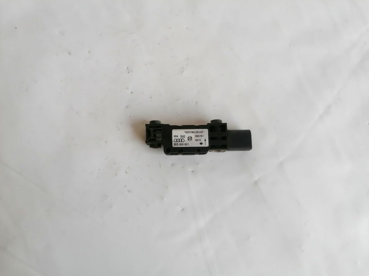 Drošības spilvena trieciensensors priekš AUDI A4 2001 SEDAN 1 Drošības spilvena trieciensensors priekš AUDI A4 2001 SEDAN