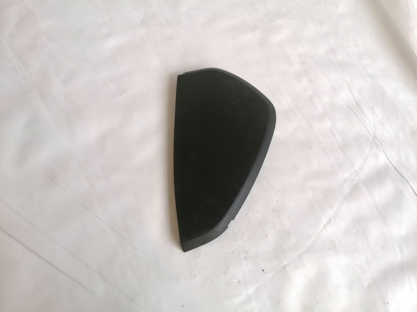 Mērinstrumentu paneļa sānu apdare priekš AUDI A4 2001 SEDAN 1 Mērinstrumentu paneļa sānu apdare priekš AUDI A4 2001 SEDAN