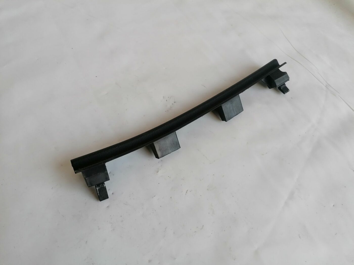 Mērinstrumentu paneļa sānu apdare priekš AUDI A4 2001 SEDAN 5 Mērinstrumentu paneļa sānu apdare priekš AUDI A4 2001 SEDAN