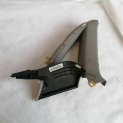 Aizmugurējas salona statnes apdare priekš AUDI A4 2001 SEDAN