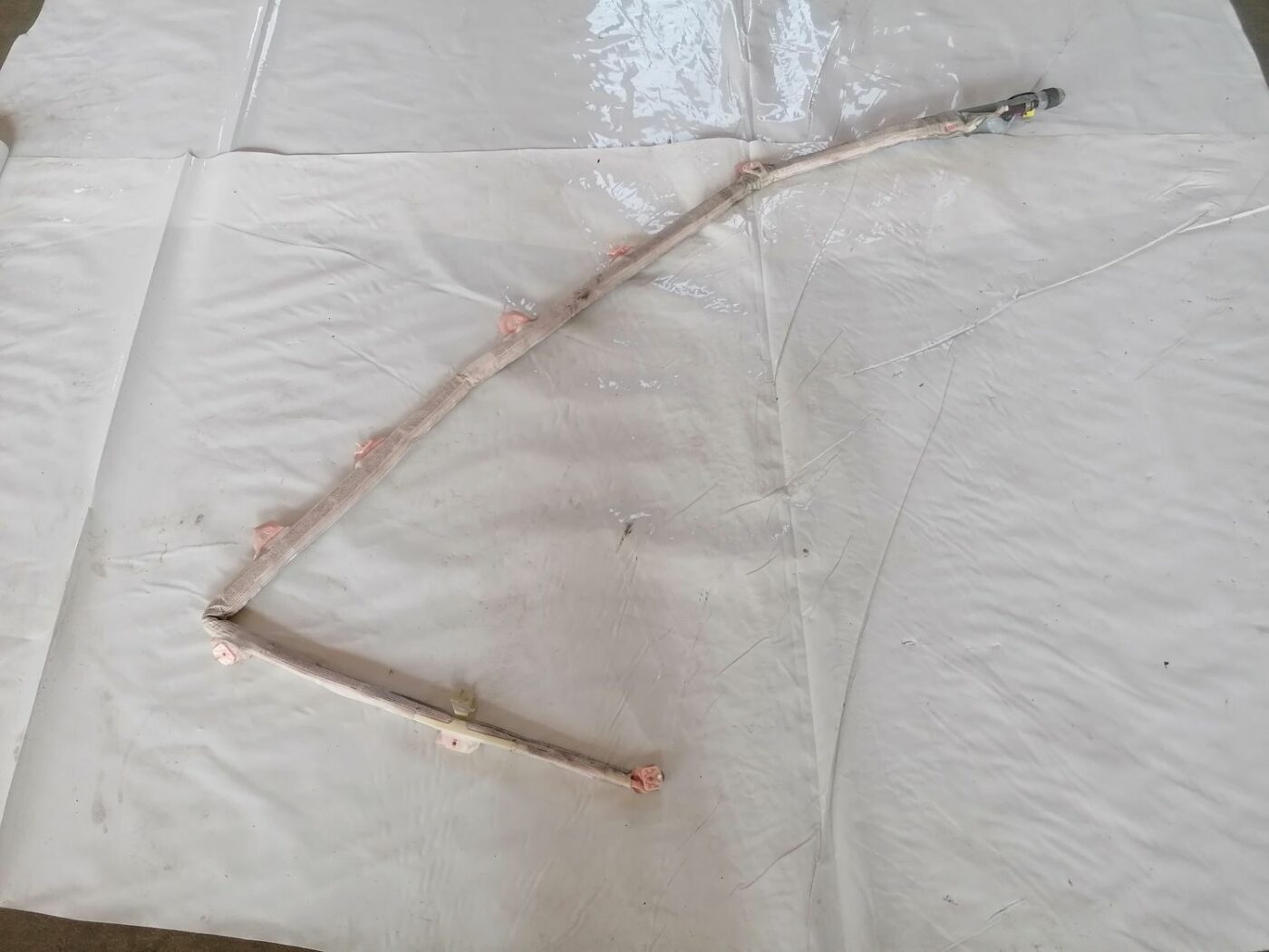 Griestu drošības spilvens, pa kreisi priekš AUDI A4 2001 SEDAN 1 Griestu drošības spilvens, pa kreisi priekš AUDI A4 2001 SEDAN