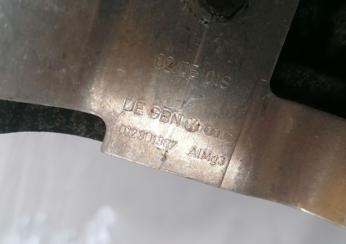 Mehāniska pārnesumkārba priekš AUDI A4 2001 SEDAN 7 Mehāniska pārnesumkārba priekš AUDI A4 2001 SEDAN