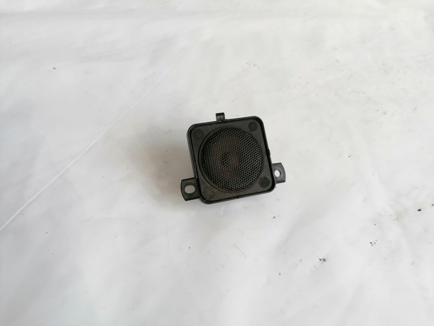 Durvju skaļrunis, augšā priekš VOLVO V70 2000 1 Durvju skaļrunis, augšā priekš VOLVO V70 2000