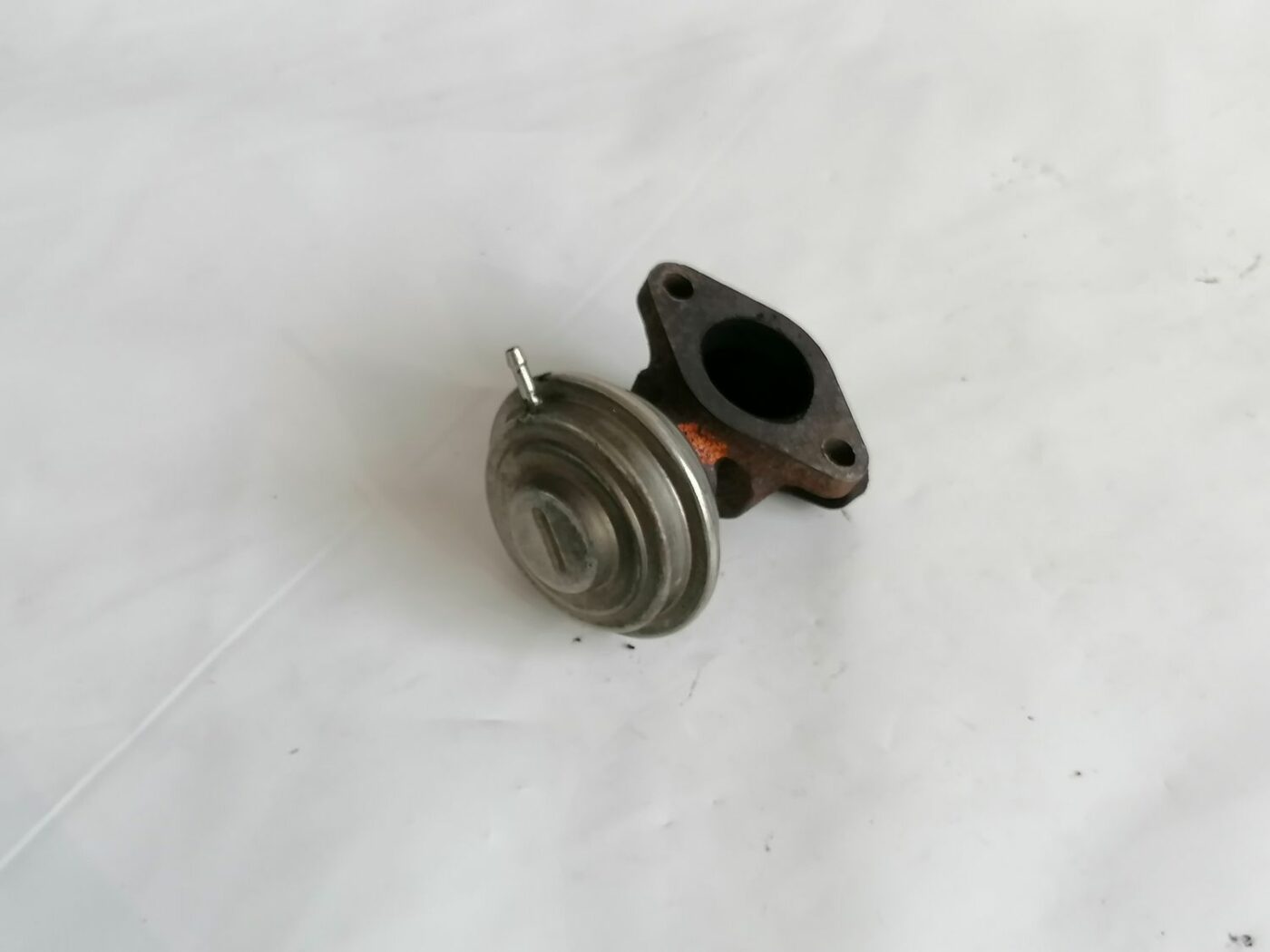 EGR vārsts priekš VOLVO V70 2000 1 EGR vārsts priekš VOLVO V70 2000