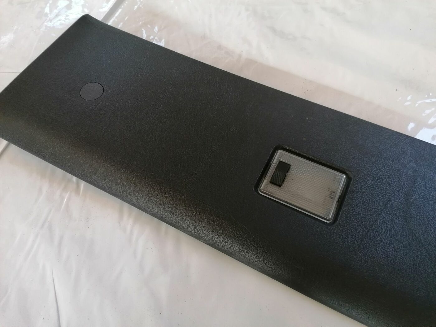 Bagāžnieka vāka apdare priekš VOLVO V70 2000