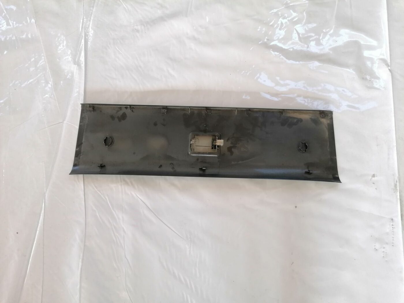 Bagāžnieka vāka apdare priekš VOLVO V70 2000