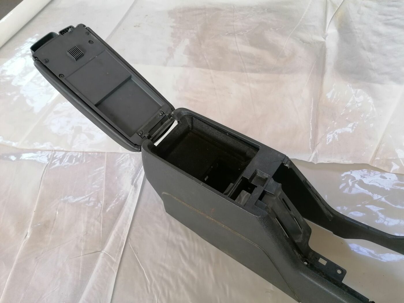 Centrālās konsoles apdares lielākā daļa priekš VOLVO V70 2000