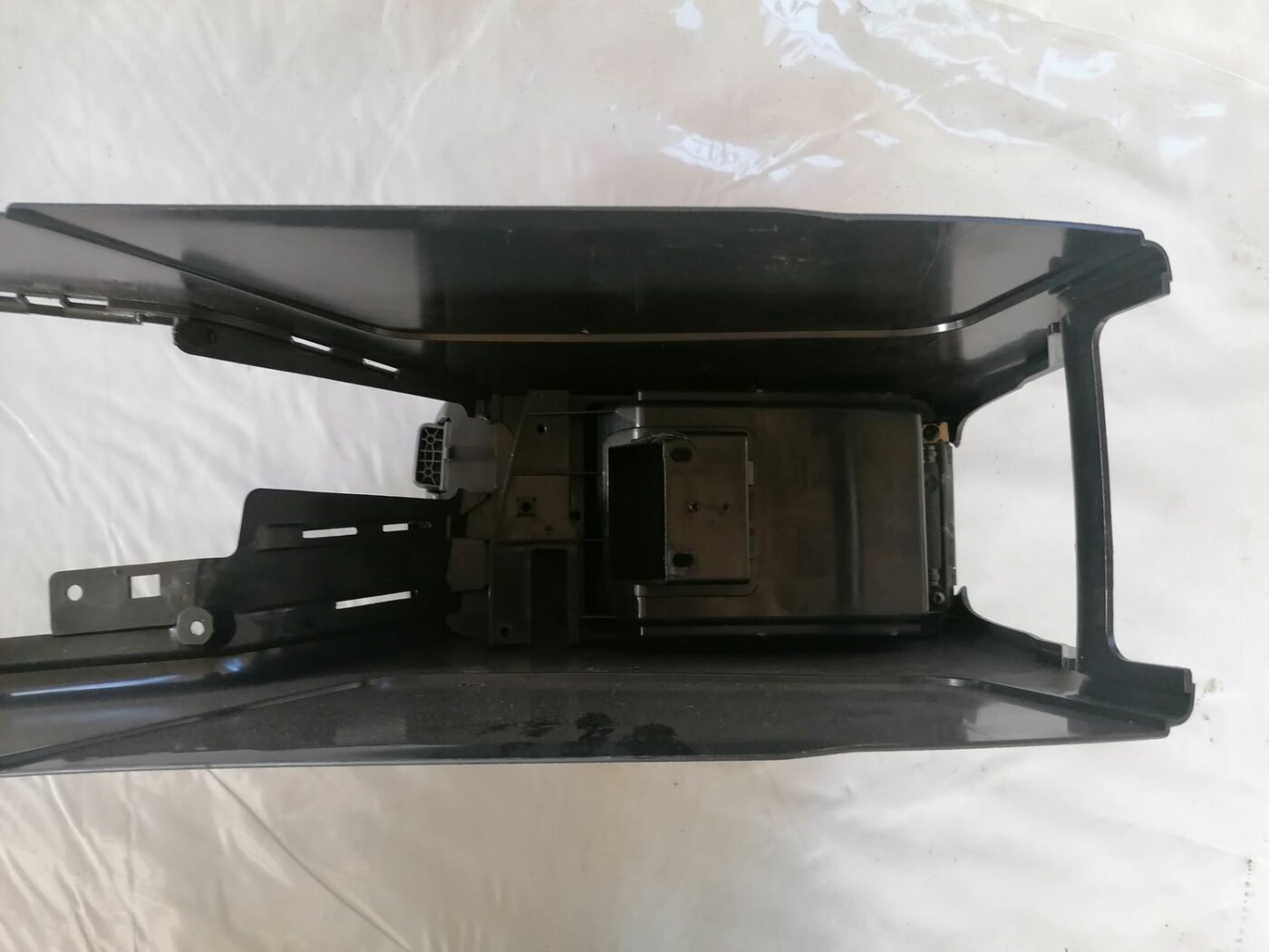 Centrālās konsoles apdares lielākā daļa priekš VOLVO V70 2000