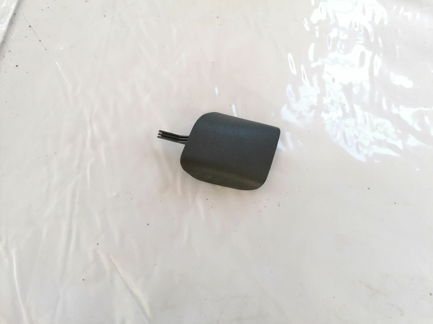 Salona apdares uzlika priekš VOLVO V70 2000 1 Salona apdares uzlika priekš VOLVO V70 2000