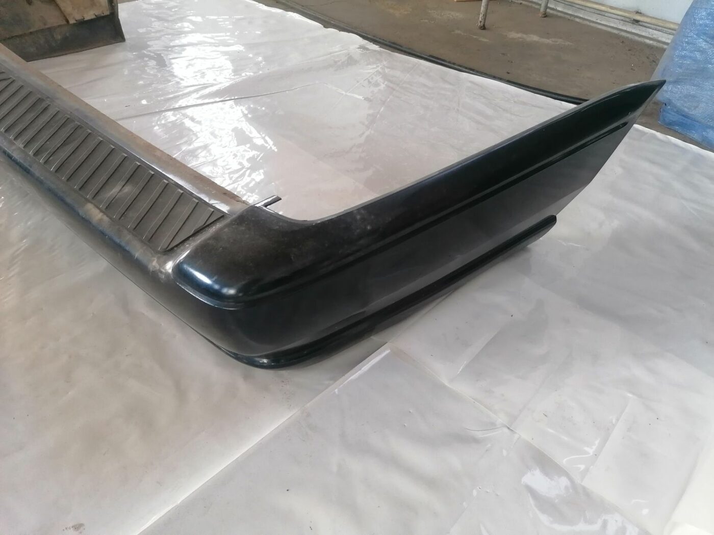 Aizmugures buferis priekš VOLVO V70 2000 2 Aizmugures buferis priekš VOLVO V70 2000