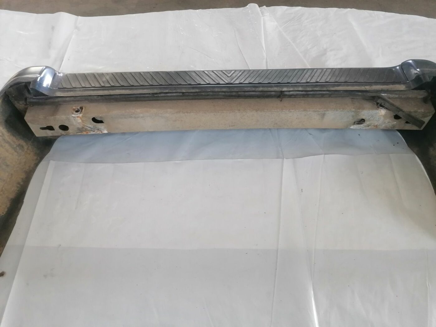 Aizmugures buferis priekš VOLVO V70 2000 5 Aizmugures buferis priekš VOLVO V70 2000