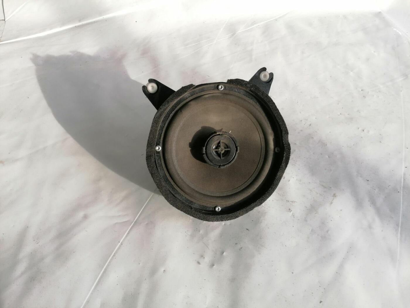 Durvju skaļrunis, apakšā priekš VOLVO V70 2000 1 Durvju skaļrunis, apakšā priekš VOLVO V70 2000