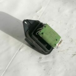 Salona ventilatora rezistors priekš VOLVO V70 2000