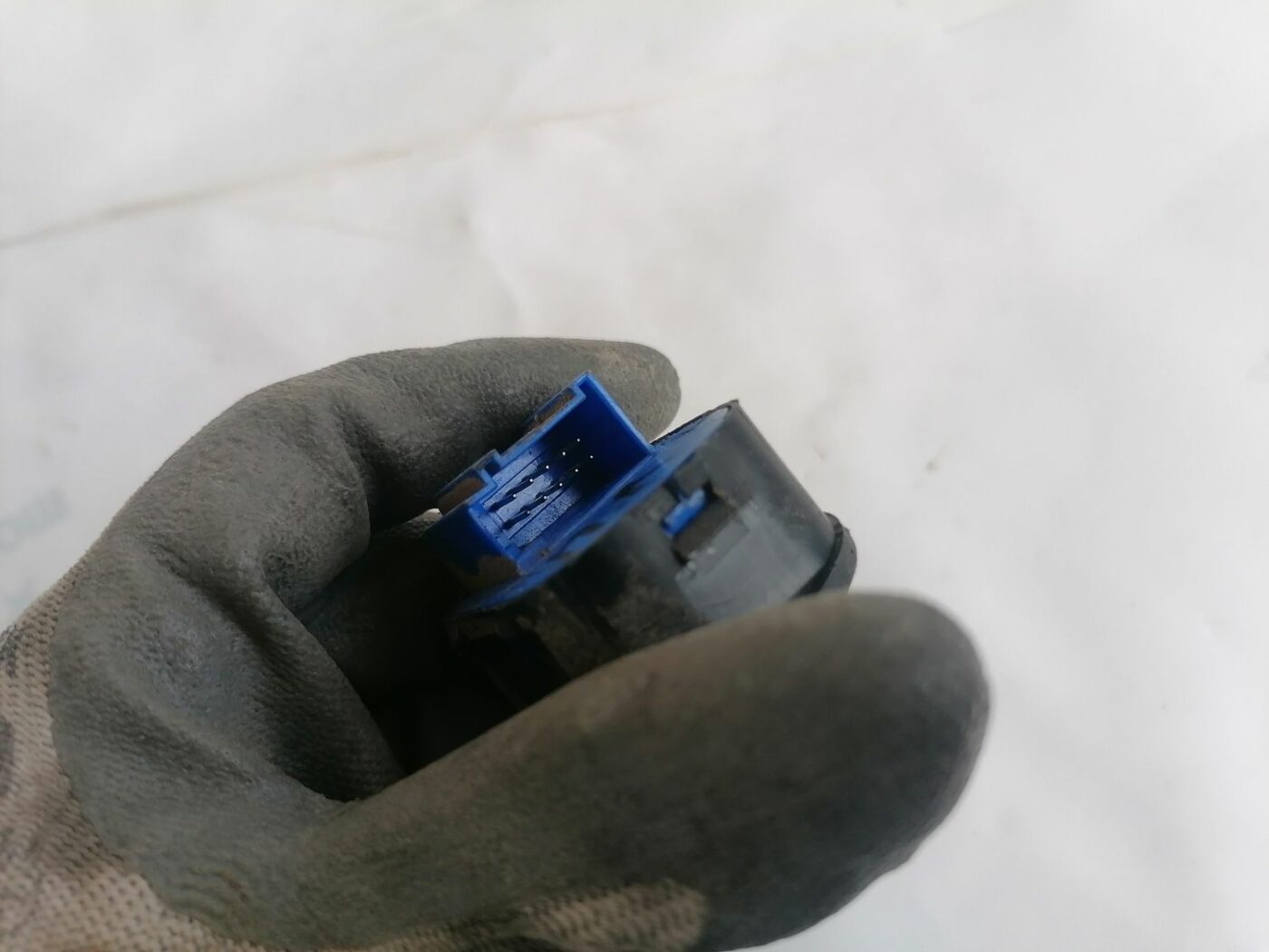 Spoguļa regulēšanas poga priekš VW PASSAT 2003 UNIVERSAL BLUE 5 Spoguļa regulēšanas poga priekš VW PASSAT 2003 UNIVERSAL BLUE