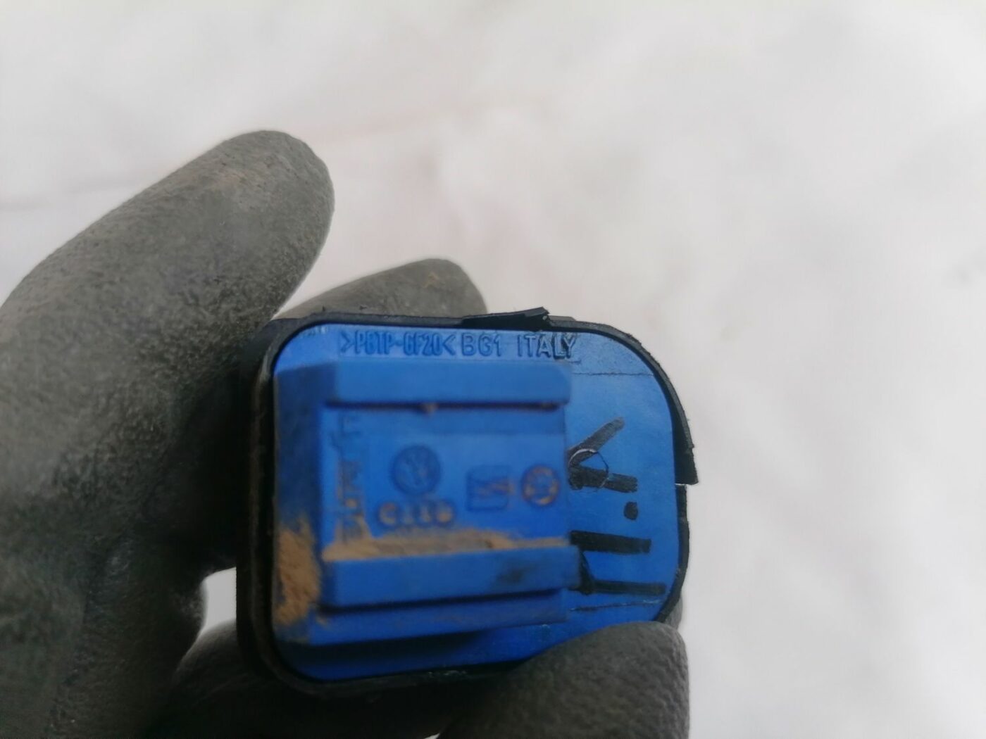 Spoguļa regulēšanas poga priekš VW PASSAT 2003 UNIVERSAL BLUE 4 Spoguļa regulēšanas poga priekš VW PASSAT 2003 UNIVERSAL BLUE