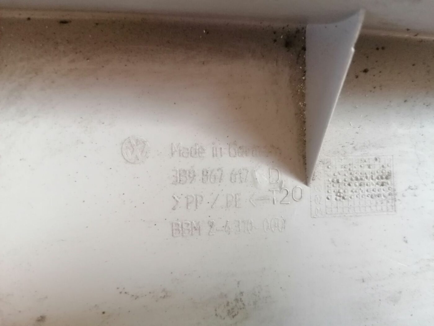 Bagāžnieka nodalījuma griestu uzlika priekš VW PASSAT 2003 UNIVERSAL BLUE