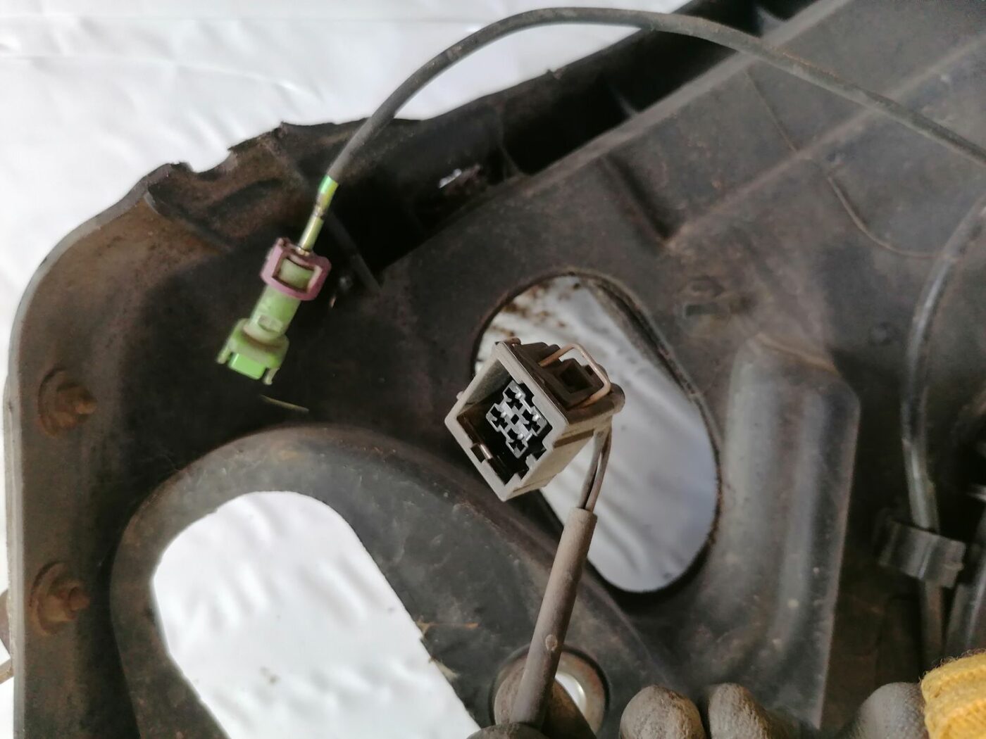 Dzesēšanas radiatora ventilatora korpuss priekš VW PASSAT 2003 UNIVERSAL BLUE 8 Dzesēšanas radiatora ventilatora korpuss priekš VW PASSAT 2003 UNIVERSAL BLUE