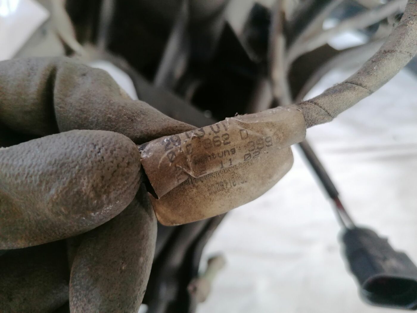 Dzesēšanas radiatora ventilatora korpuss priekš VW PASSAT 2003 UNIVERSAL BLUE 4 Dzesēšanas radiatora ventilatora korpuss priekš VW PASSAT 2003 UNIVERSAL BLUE