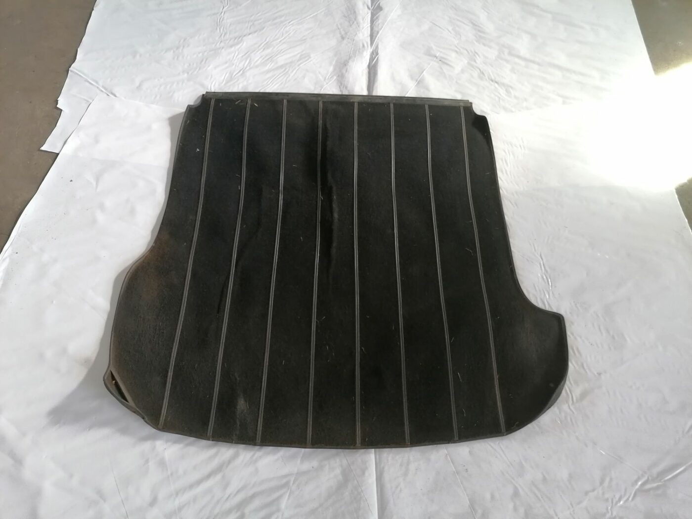 Bagāžnieka nodalījuma paklājs priekš VW PASSAT 2003 UNIVERSAL BLUE 1 Bagāžnieka nodalījuma paklājs priekš VW PASSAT 2003 UNIVERSAL BLUE