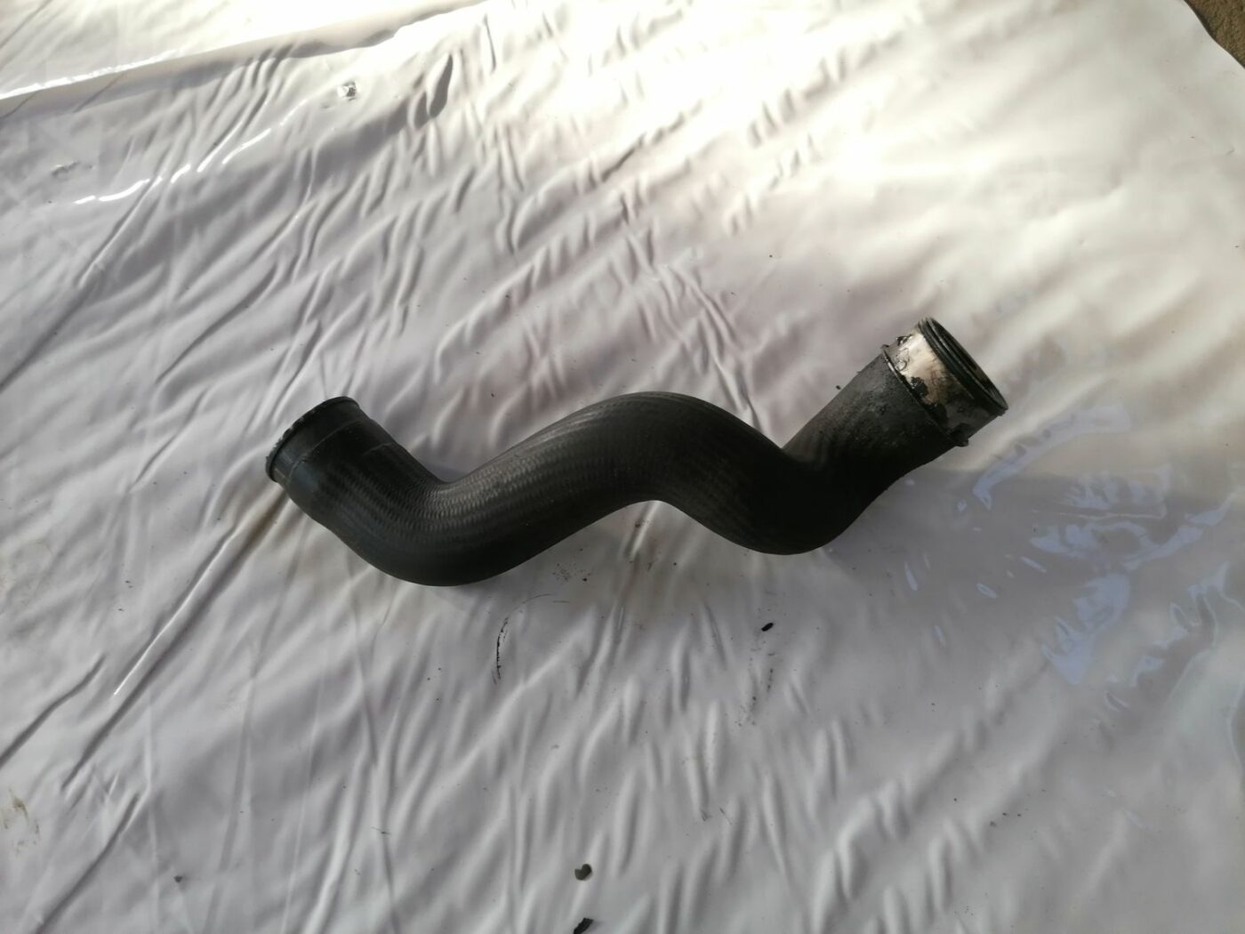 Interkulera caurule priekš VW PASSAT 2003 UNIVERSAL BLUE 1 Interkulera caurule priekš VW PASSAT 2003 UNIVERSAL BLUE