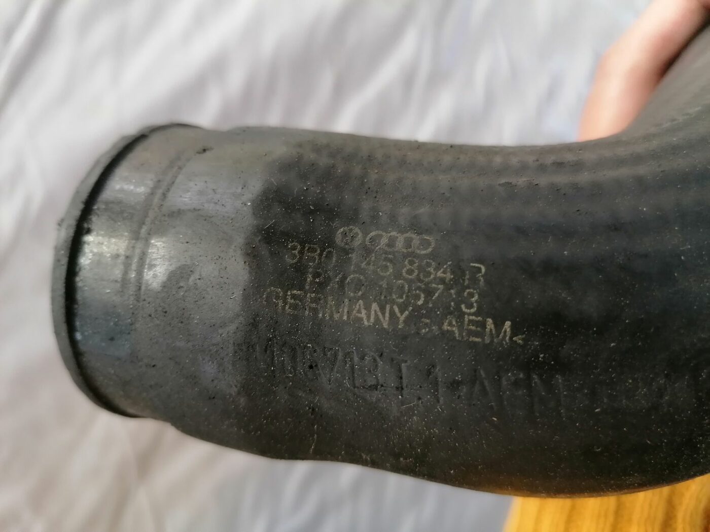 Interkulera caurule priekš VW PASSAT 2003 UNIVERSAL BLUE 3 Interkulera caurule priekš VW PASSAT 2003 UNIVERSAL BLUE