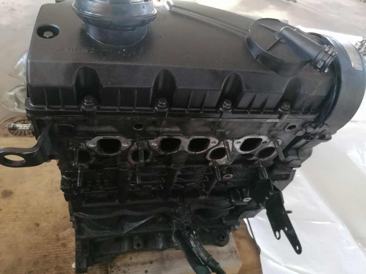 Dzinējs priekš VW PASSAT 2003 UNIVERSAL BLUE