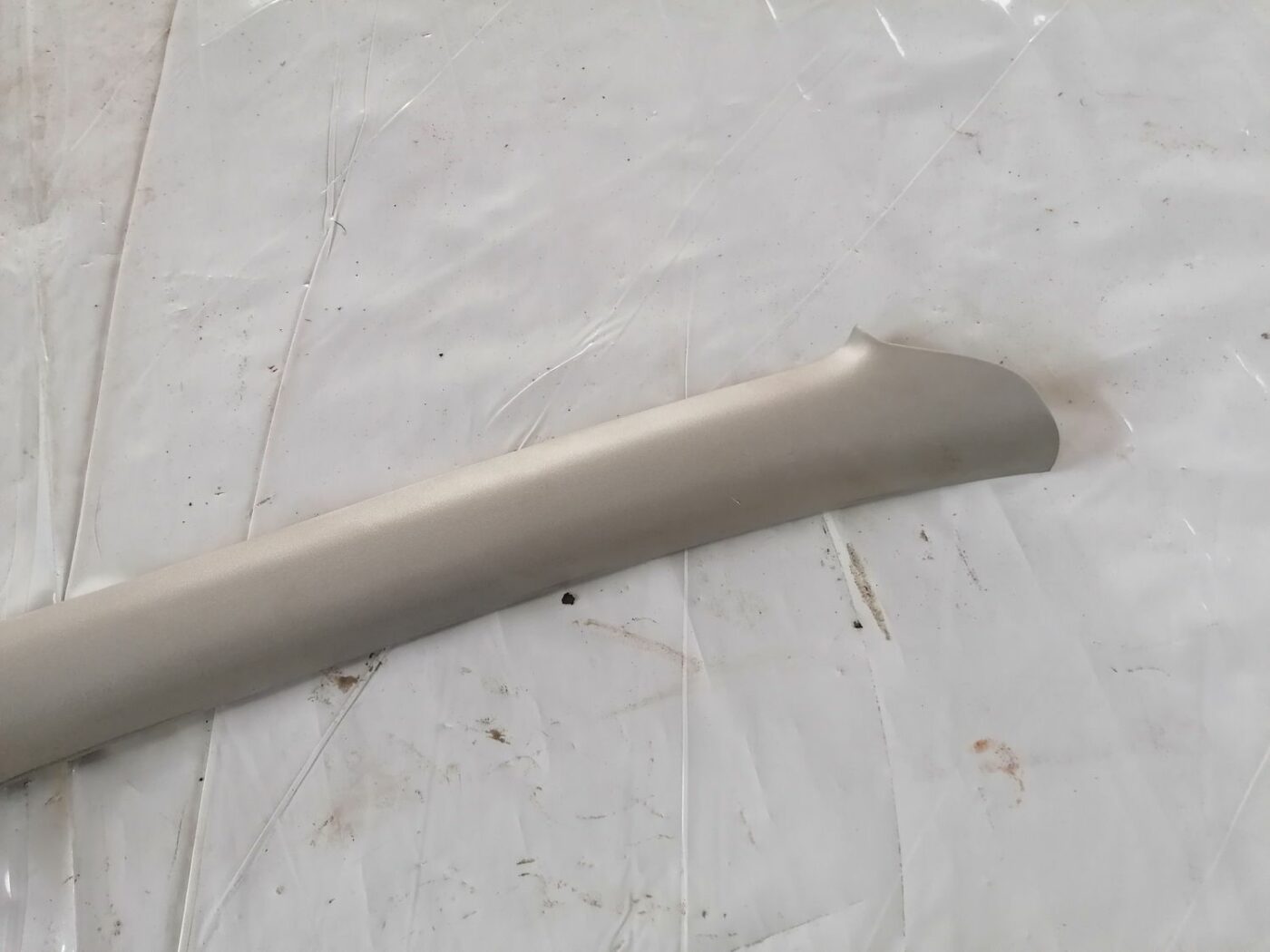 Priekšējas salona statnes apdare priekš HONDA CIVIC 2004