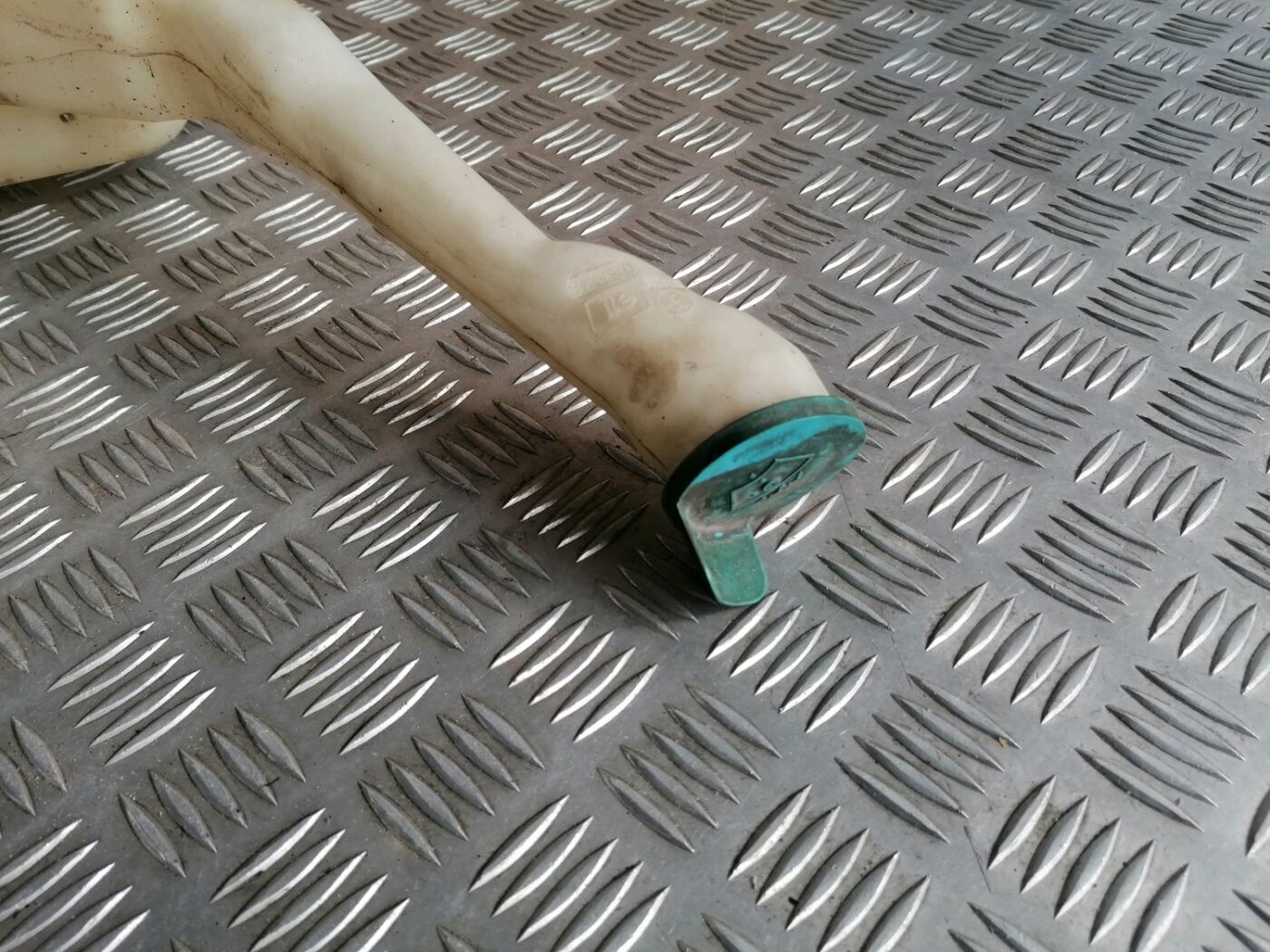 Mazgātāja šķidruma tvertne priekš HONDA CIVIC 2004