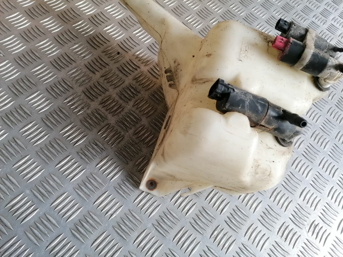 Mazgātāja šķidruma tvertne priekš HONDA CIVIC 2004