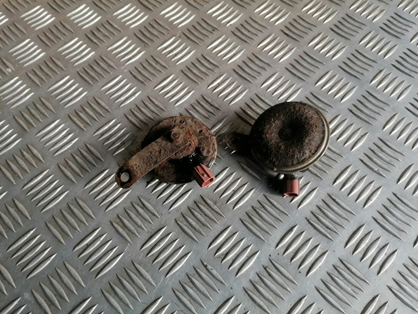 Skaņas signāls priekš HONDA CIVIC 2004 3 Skaņas signāls priekš HONDA CIVIC 2004