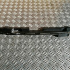 Radiatoru augšēja uzlika priekš HONDA CIVIC 2004