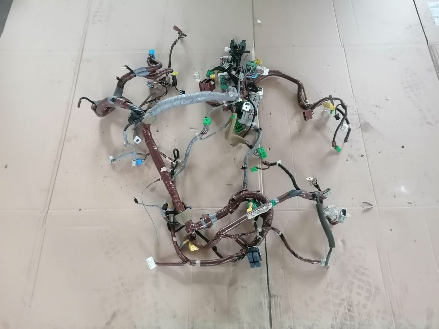 Dzinēja vadi priekš HONDA ACCORD 2003 SILVER 1 Dzinēja vadi priekš HONDA ACCORD 2003 SILVER