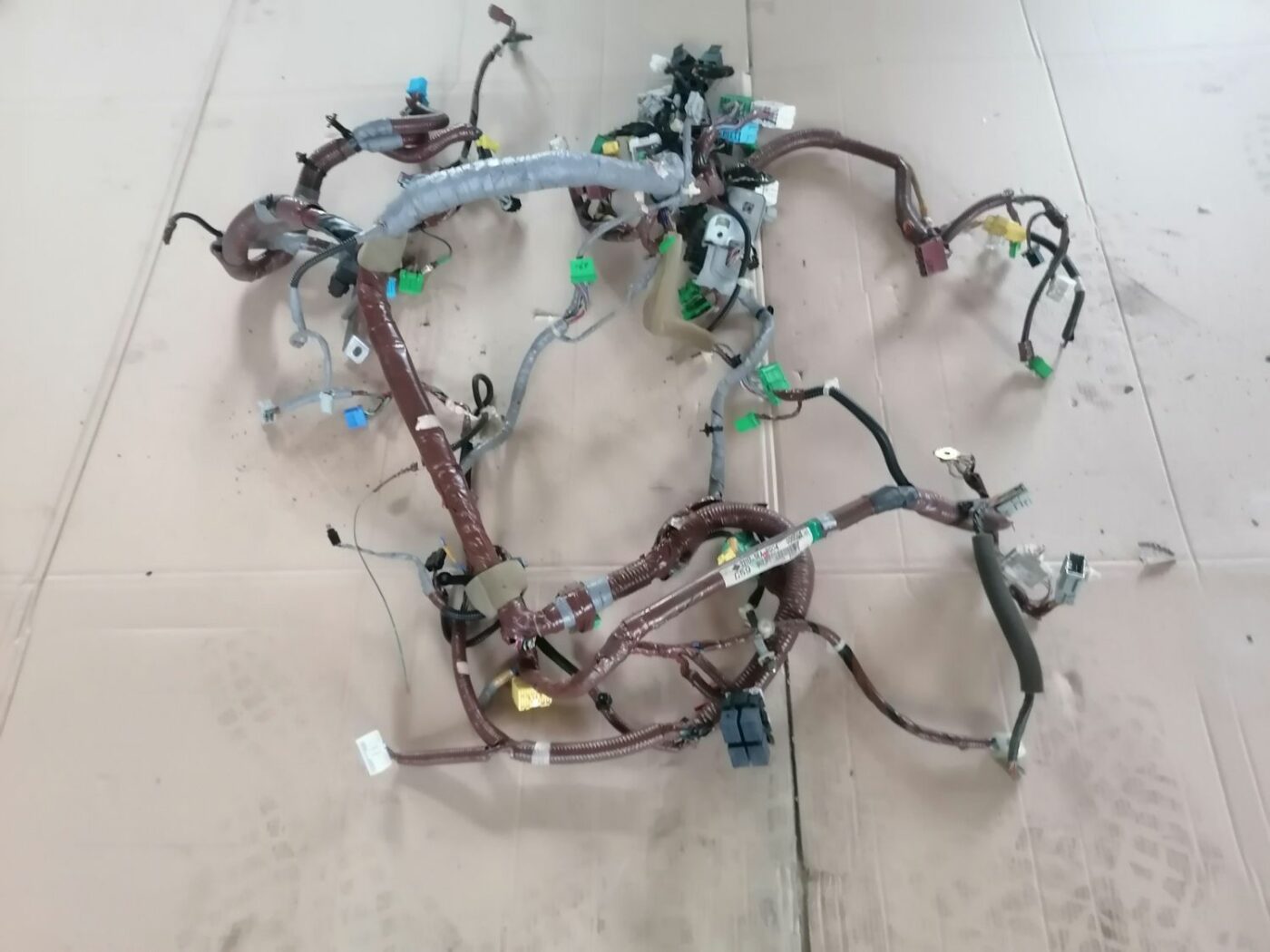 Dzinēja vadi priekš HONDA ACCORD 2003 SILVER 3 Dzinēja vadi priekš HONDA ACCORD 2003 SILVER