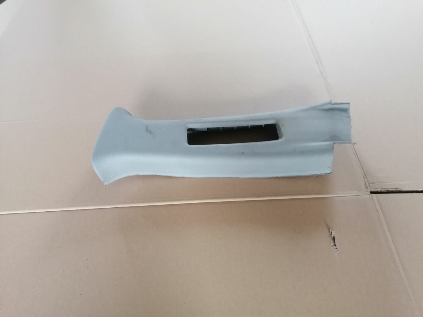 Vidējas salona statnes apdare priekš HONDA ACCORD 2003 SILVER