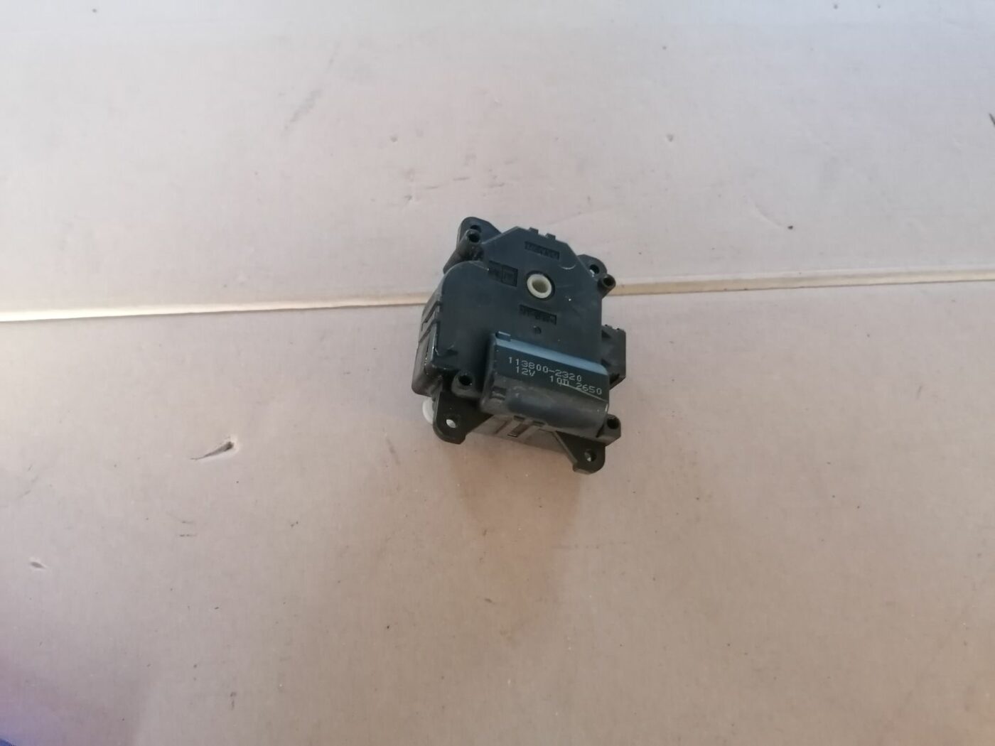 Apsildes sistēmas aktuators priekš HONDA ACCORD 2003 SILVER