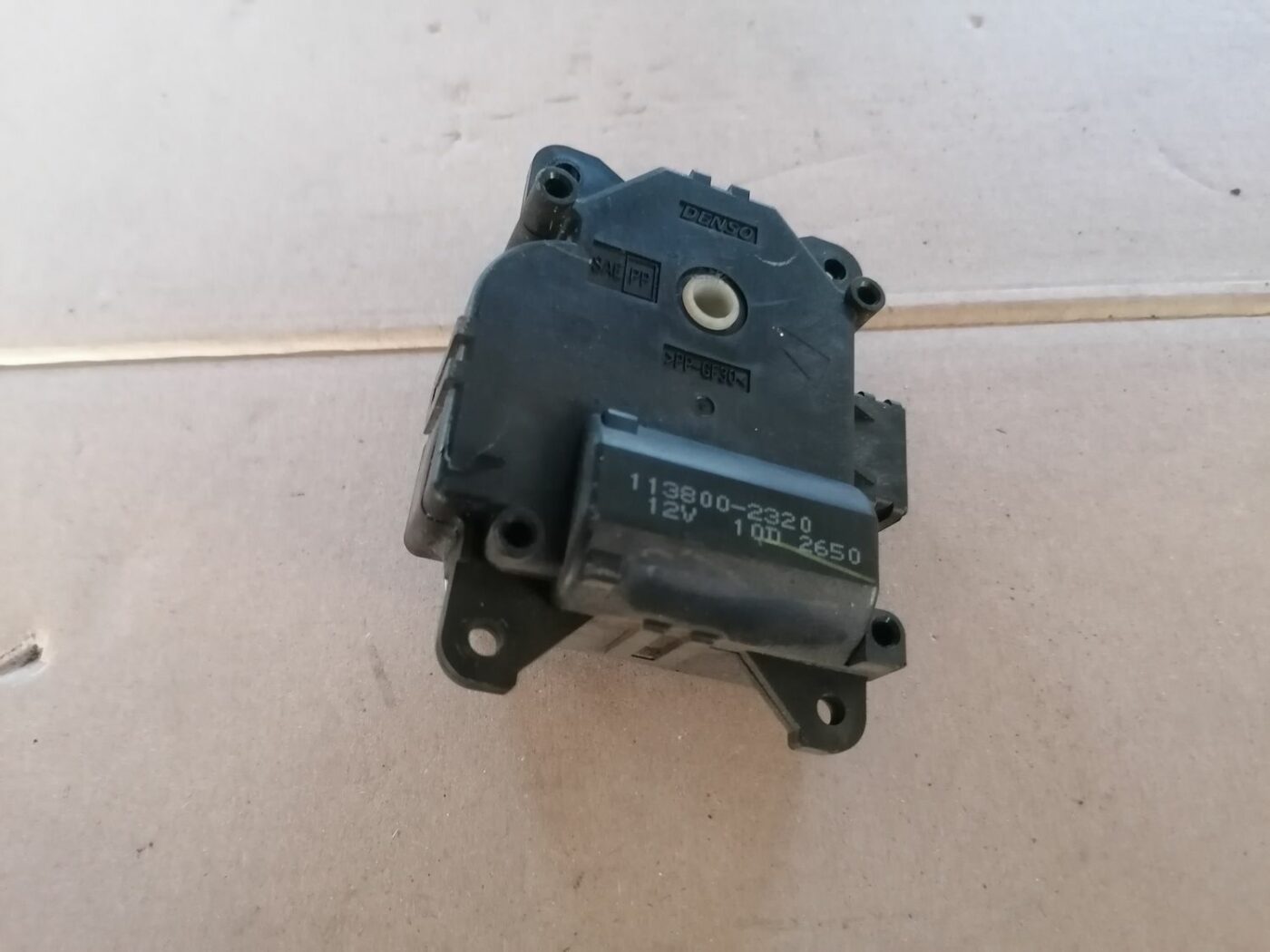 Apsildes sistēmas aktuators priekš HONDA ACCORD 2003 SILVER