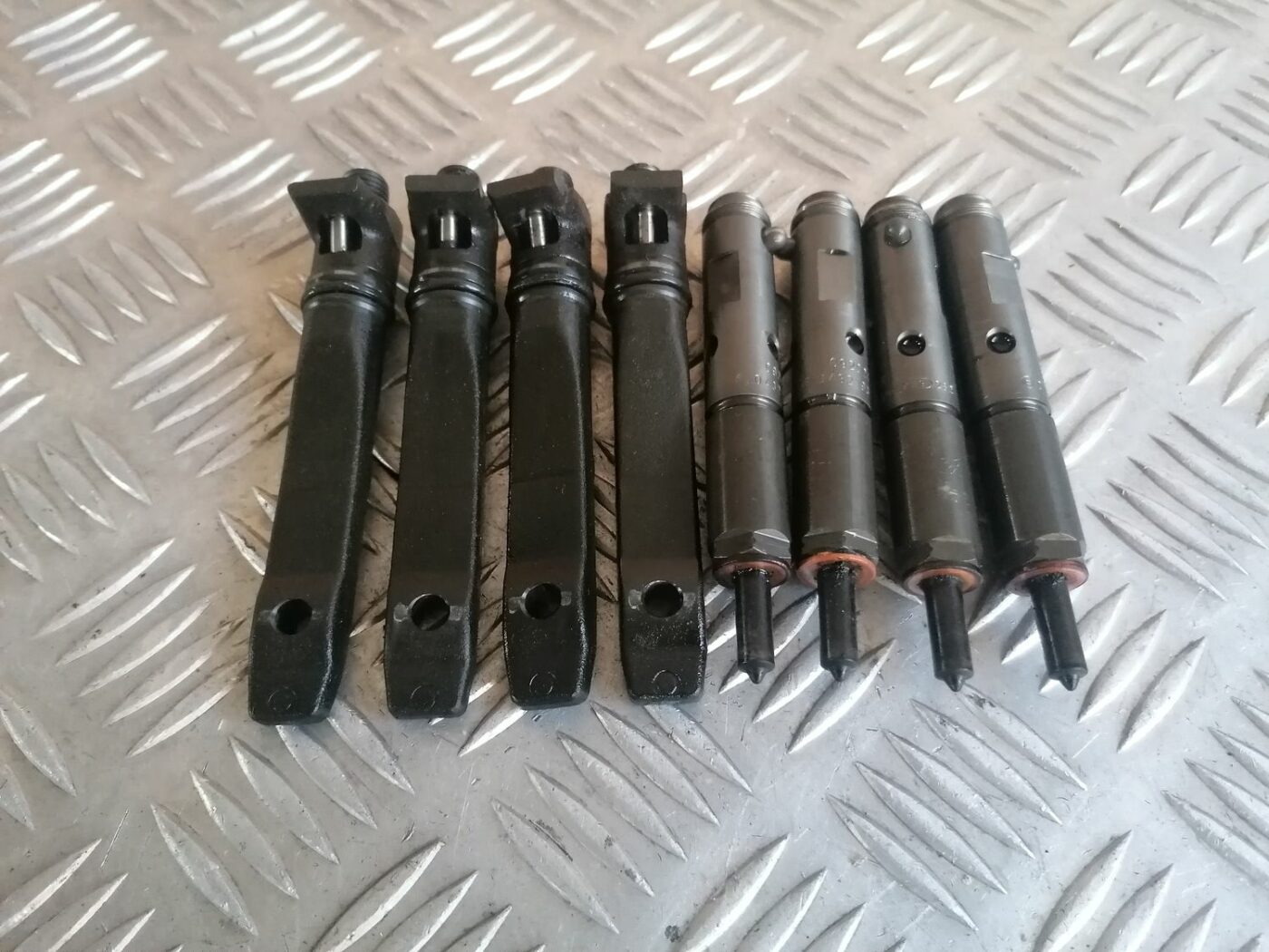 Degvielas smidzinātājs priekš OPEL VECTRA C 2002