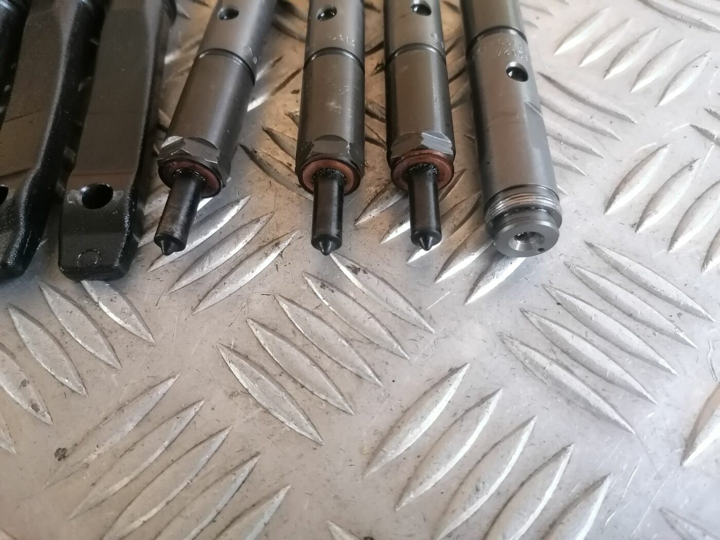 Degvielas smidzinātājs priekš OPEL VECTRA C 2002