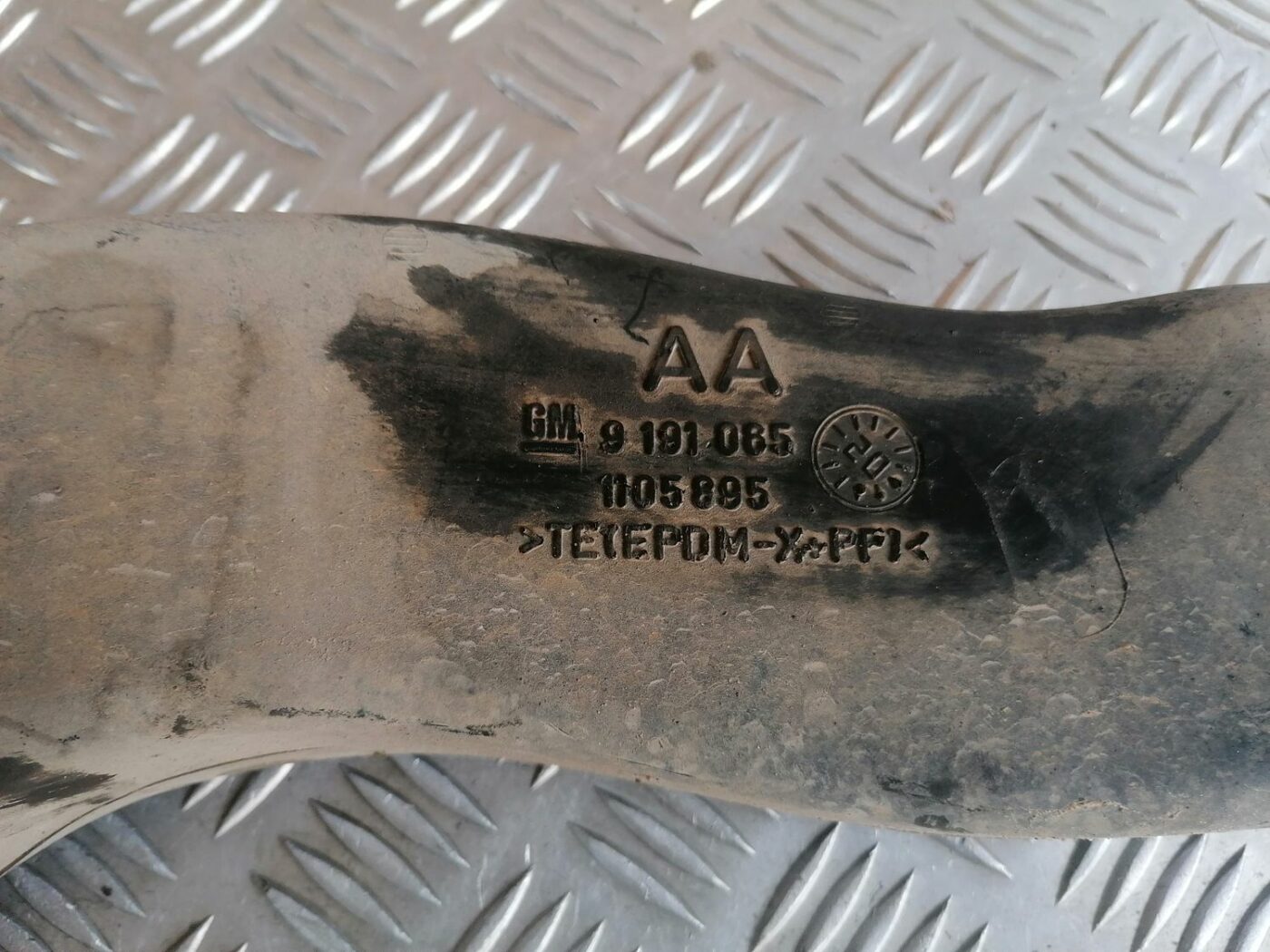 Gaisa vads priekš OPEL VECTRA C 2002