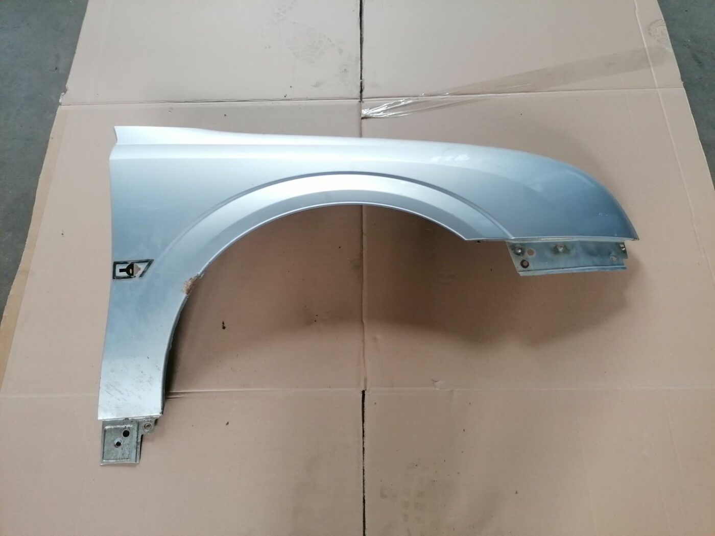 Priekšējais labais spārns priekš OPEL VECTRA C 2002 1 Priekšējais labais spārns priekš OPEL VECTRA C 2002