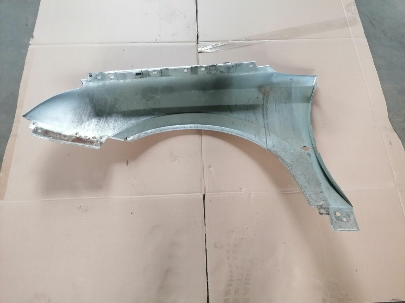 Priekšējais labais spārns priekš OPEL VECTRA C 2002 7 Priekšējais labais spārns priekš OPEL VECTRA C 2002