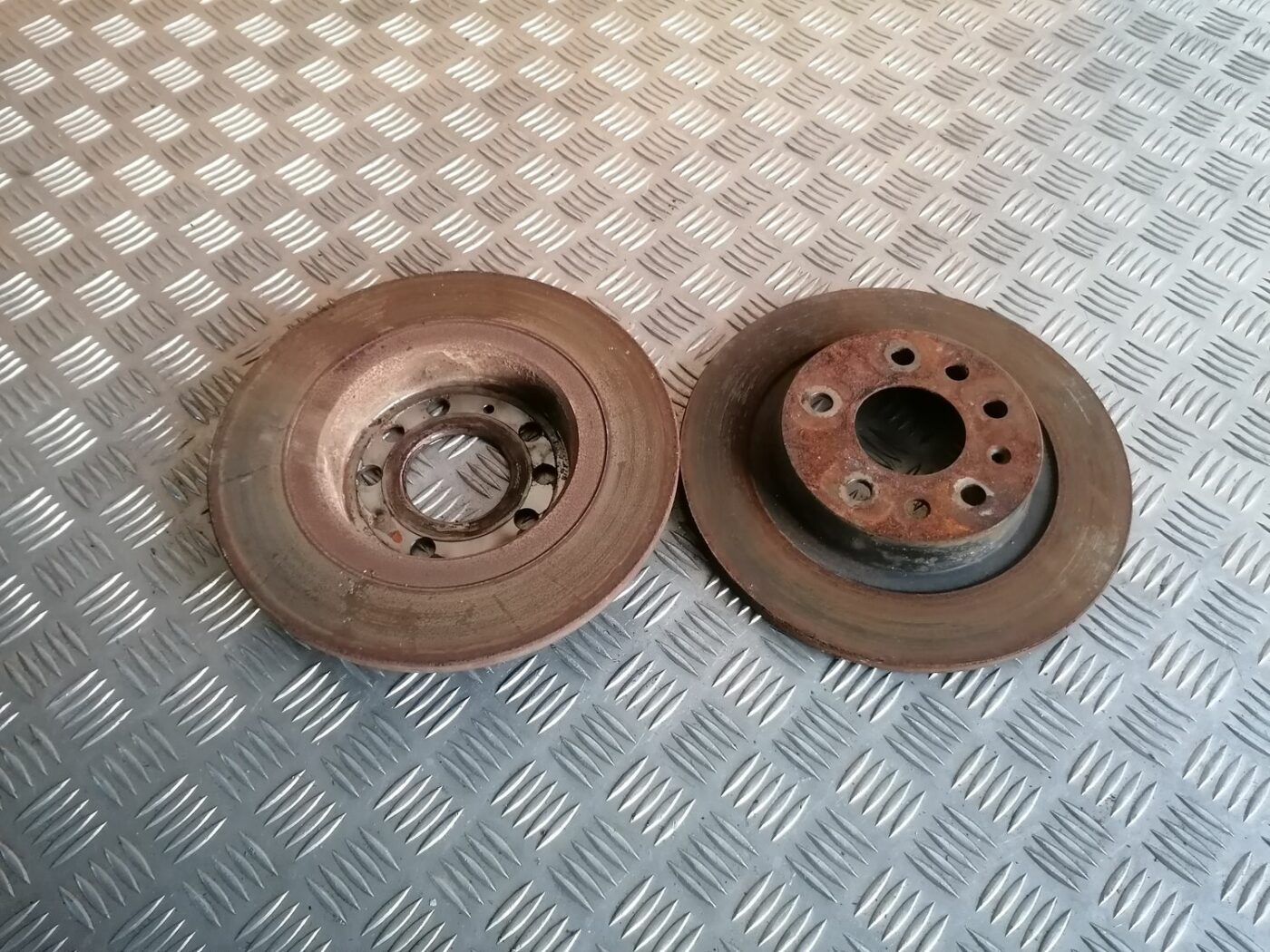 Priekšējie bremžu diski priekš OPEL VECTRA C 2002 3 Priekšējie bremžu diski priekš OPEL VECTRA C 2002